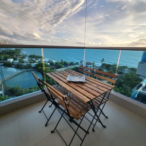 +9 Huéspedes Torre 4 vista Frontal al mar-108 mts